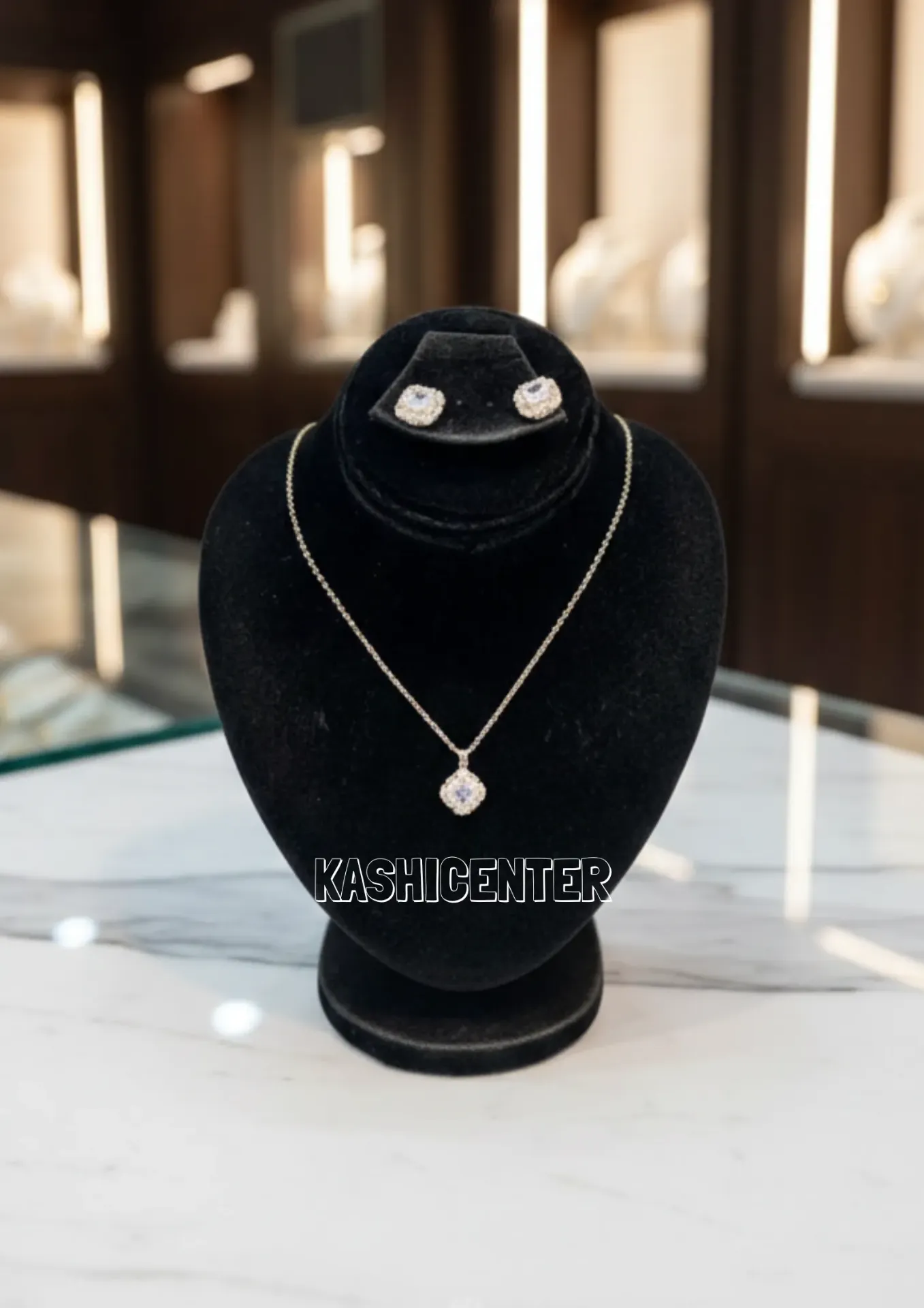 Gold-toned chain JEWLERY SET